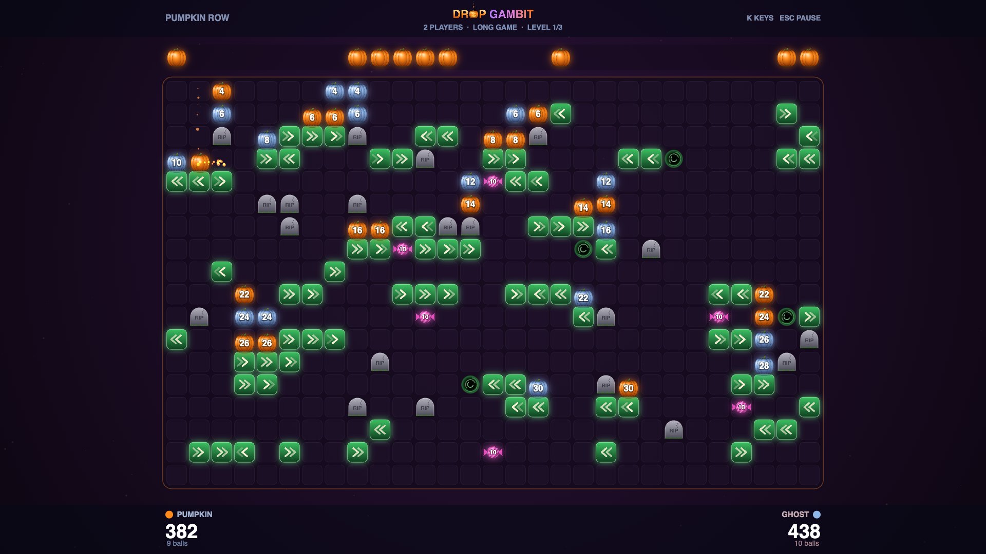 Mid-game: blue and red orbs resting on arrows and blocks across the maze